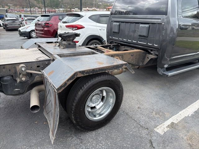 Used 2022 RAM 3500 Tradesman w/ Chrome Appearance Group image 4