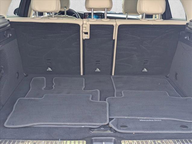 Used 2022 Mercedes-Benz GLC 300 image 6