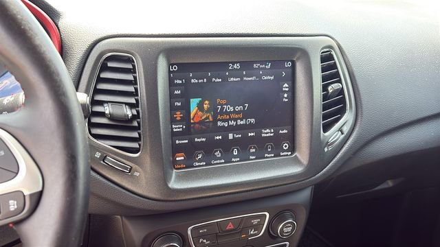 Used 2021 Jeep Compass Trailhawk AWD/4WD image 15