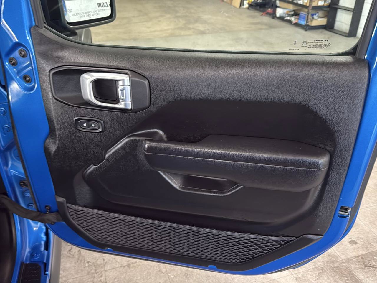 Used 2024 Jeep Wrangler Unlimited AWD/4WD image 59