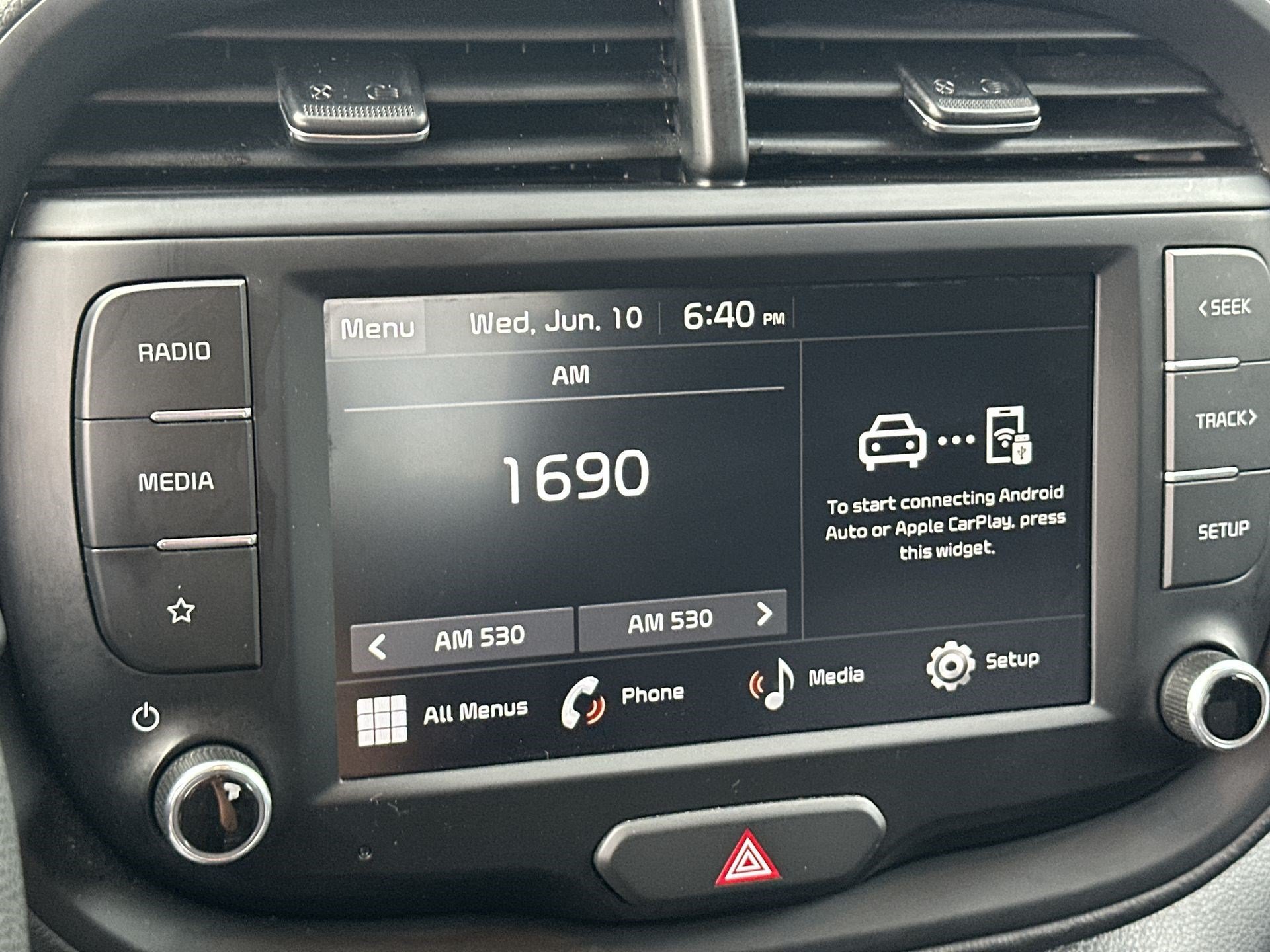 Certified 2023 Kia Soul LX FWD image 12