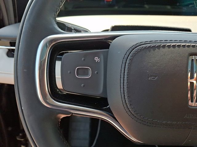 Certified 2025 Lincoln Nautilus Reserve AWD/4WD image 22