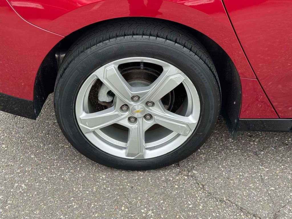 Used 2018 Chevrolet Volt LT FWD image 10
