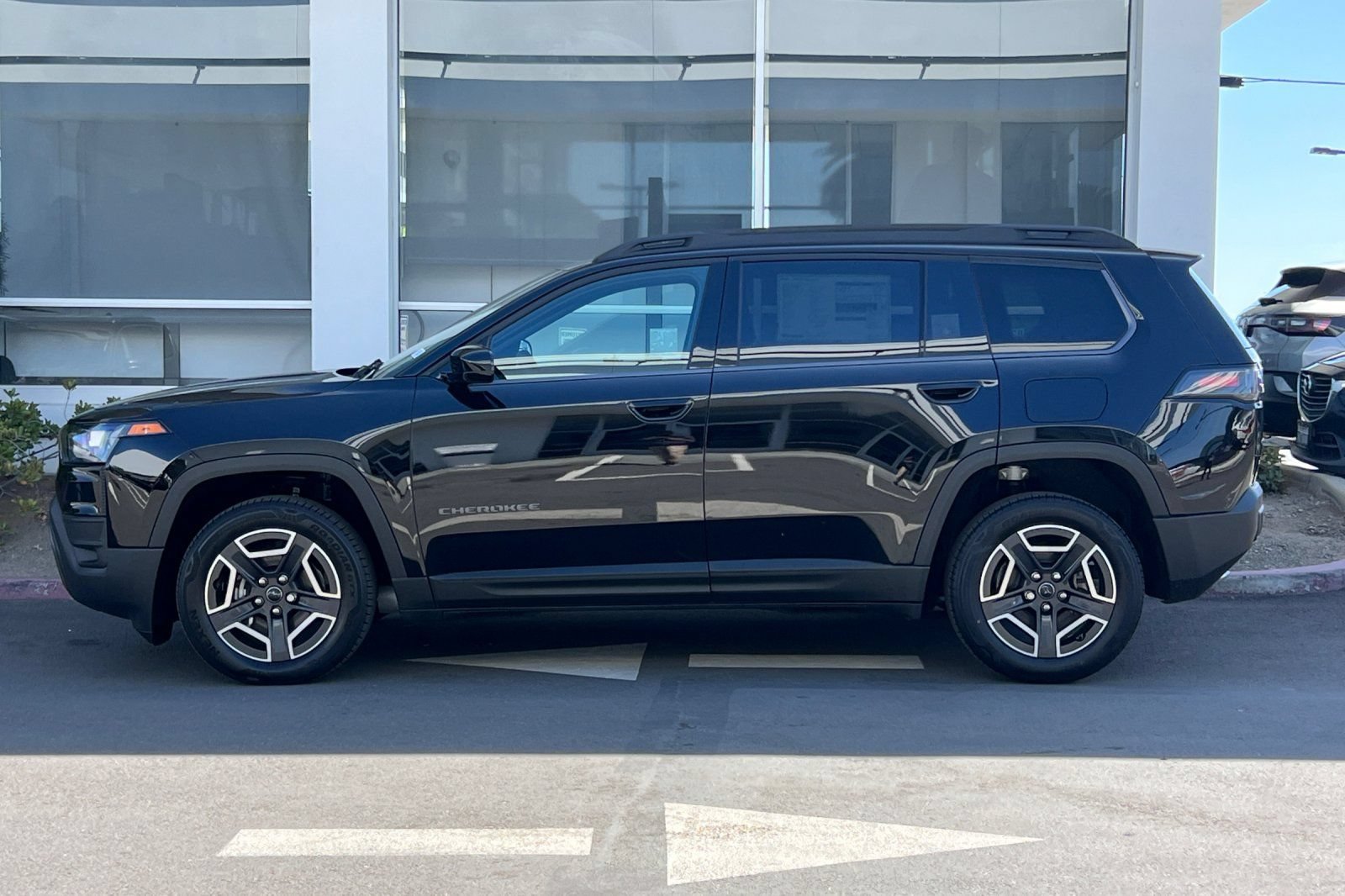New 2026 Jeep Cherokee Laredo AWD/4WD image 7