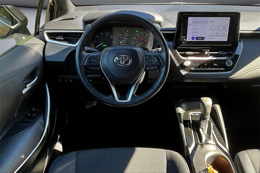 Used 2024 Toyota Corolla SE w/ Convenience Package image 8