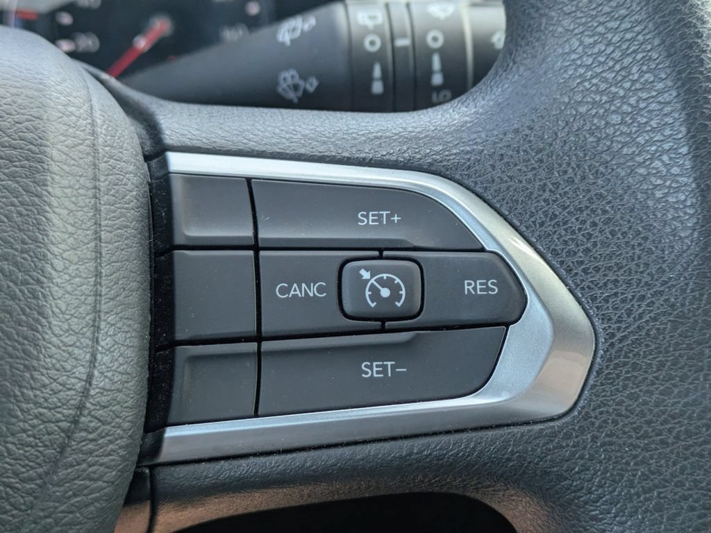 Used 2023 Jeep Compass Sport AWD/4WD image 25