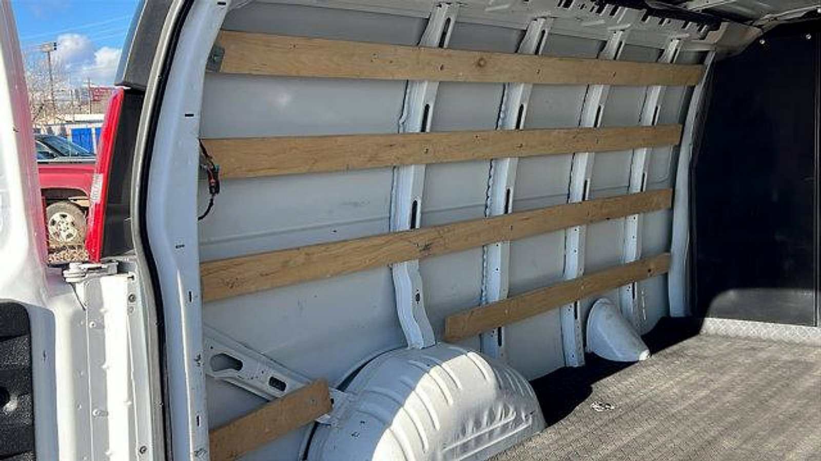 Certified 2022 Chevrolet Express 2500 RWD 2500 Regular Wheelbase WT w/ Driver Convenience Package image 15