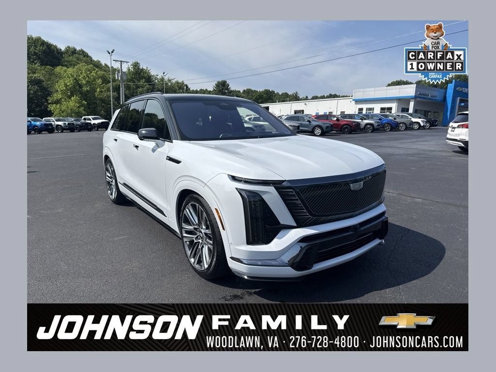 Used 2026 Cadillac Vistiq Platinum w/ LPO, Floor Liner Package