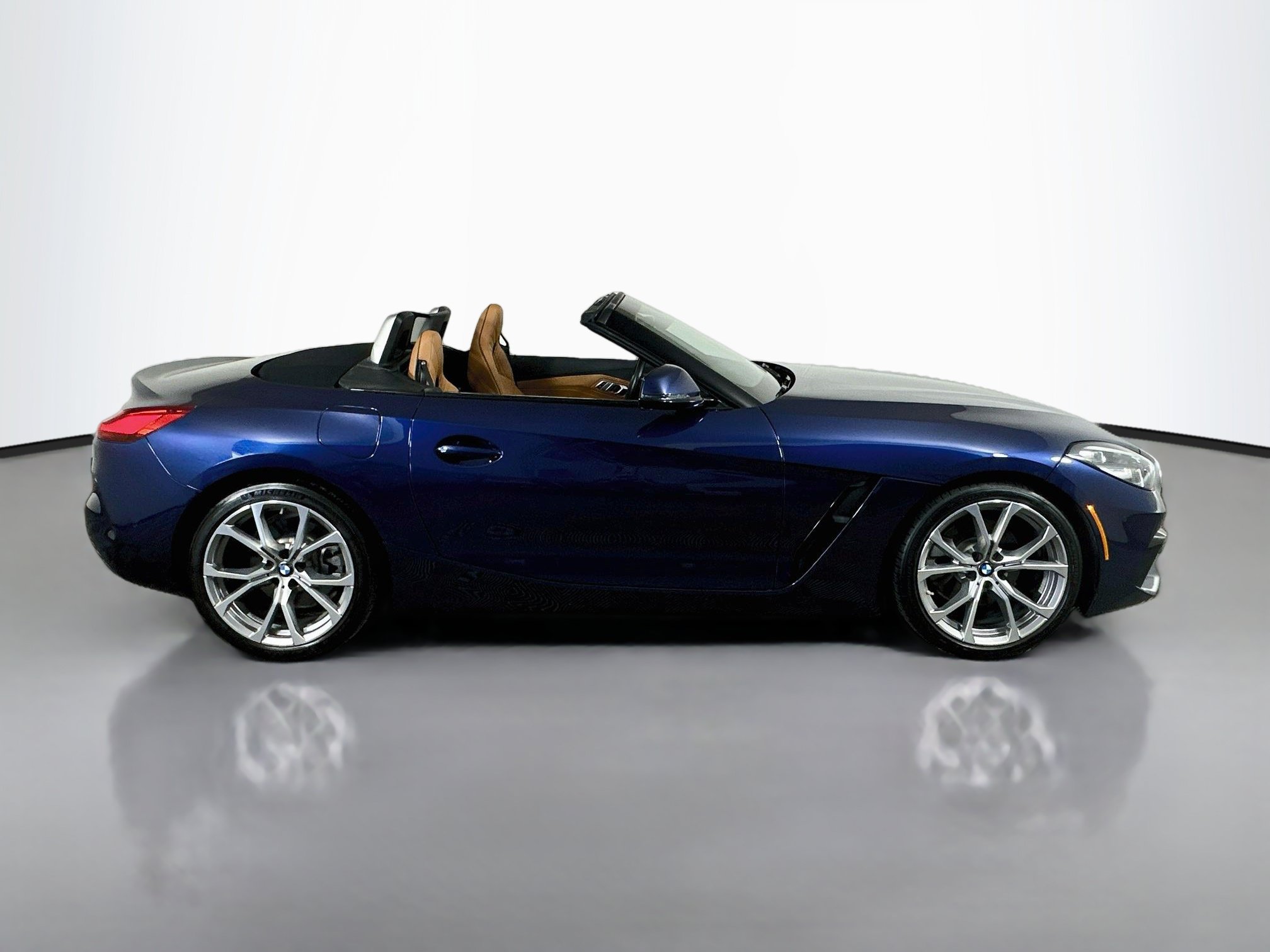 Used 2019 BMW Z4 sDrive30i w/ Executive Package RWD image 27