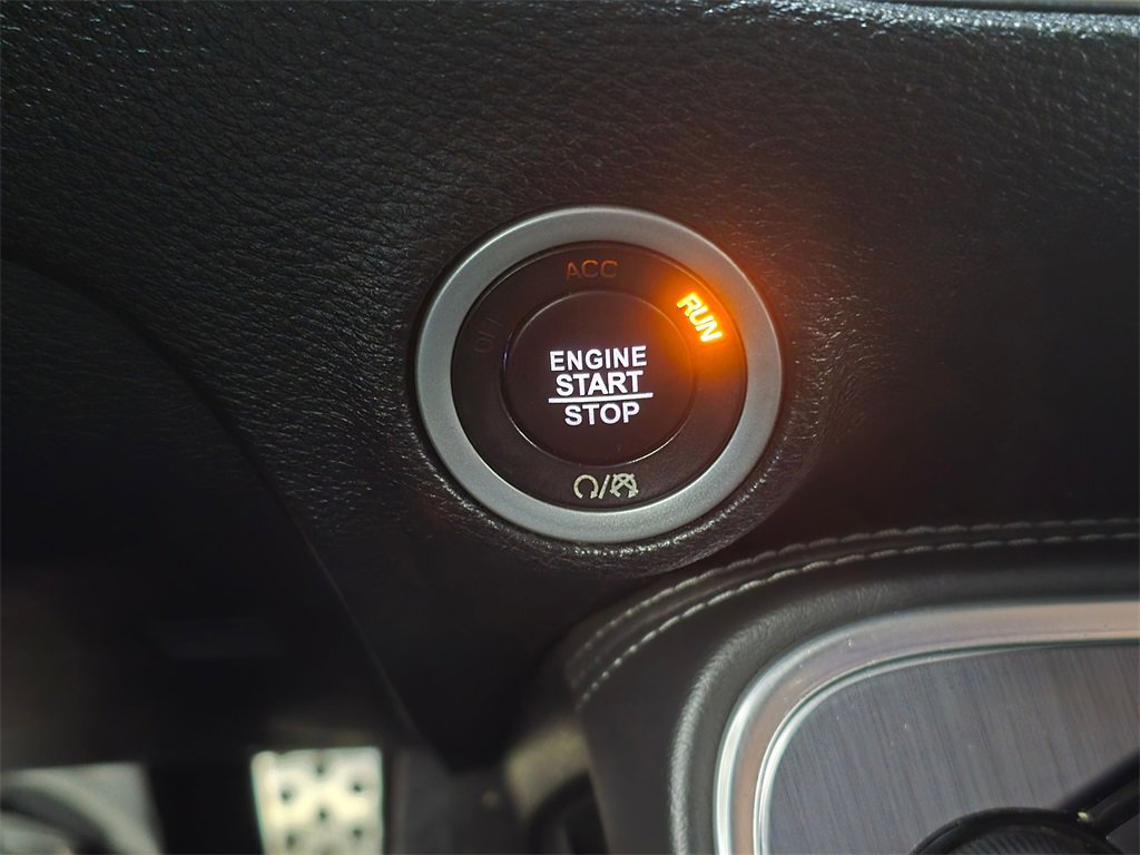 Used 2017 Dodge Challenger R/T w/ Blacktop Package image 28