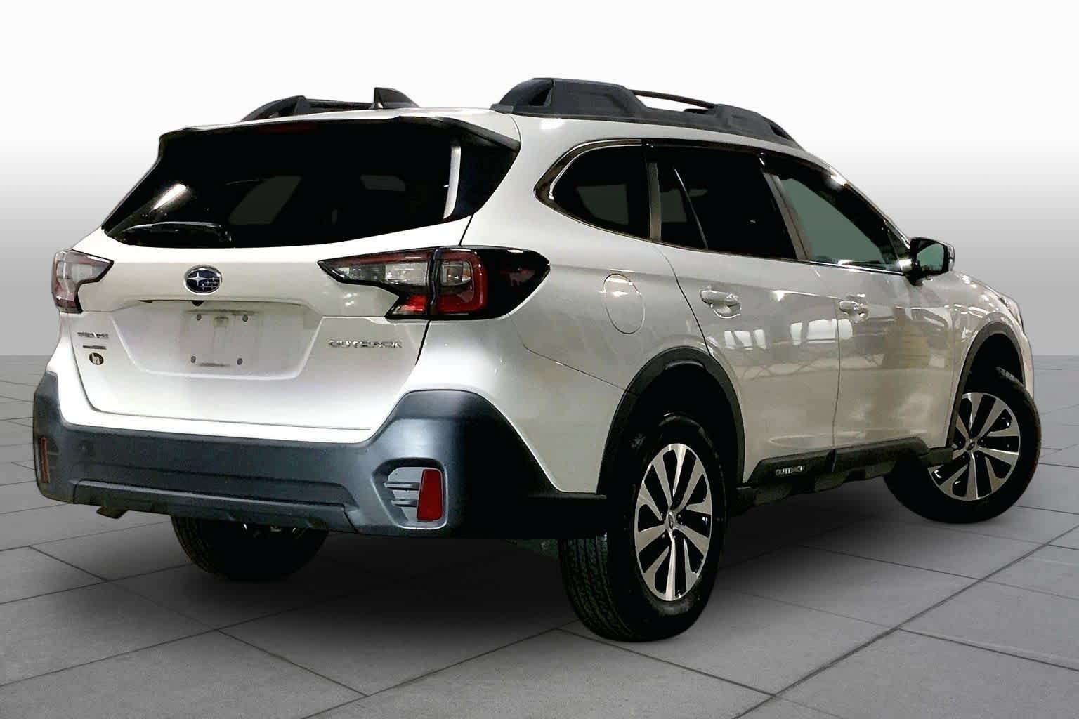 Used 2020 Subaru Outback Premium AWD/4WD image 13