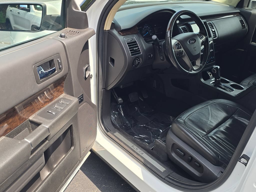 Used 2019 Ford Flex Limited FWD image 9