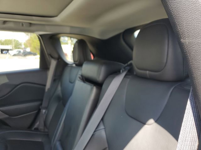 Used 2021 Jeep Cherokee Latitude Plus w/ Sun & Sound Group image 9