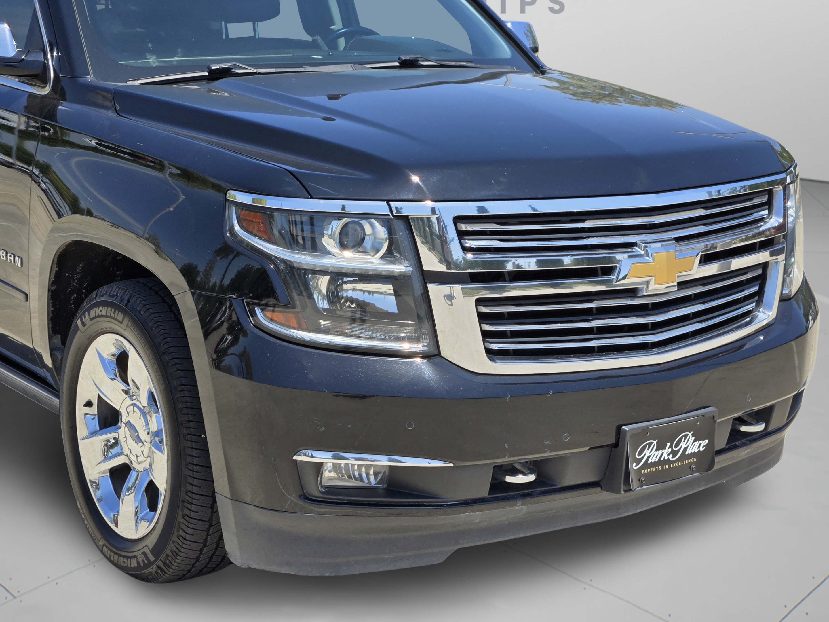 Used 2016 Chevrolet Suburban LTZ AWD/4WD image 32