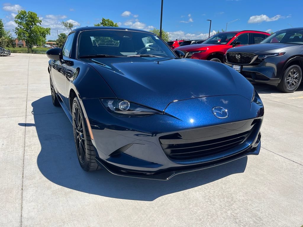 Certified 2025 MAZDA MX-5 Miata RF Club w/ Interior Package RWD image 2