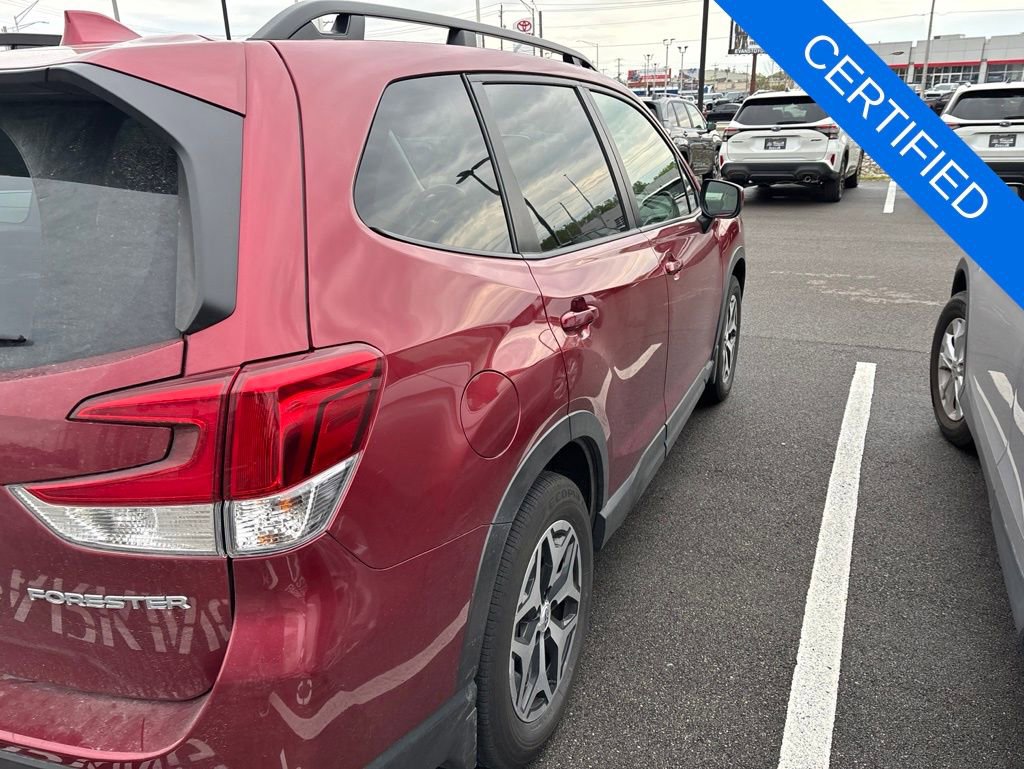Certified 2023 Subaru Forester Premium AWD/4WD image 7