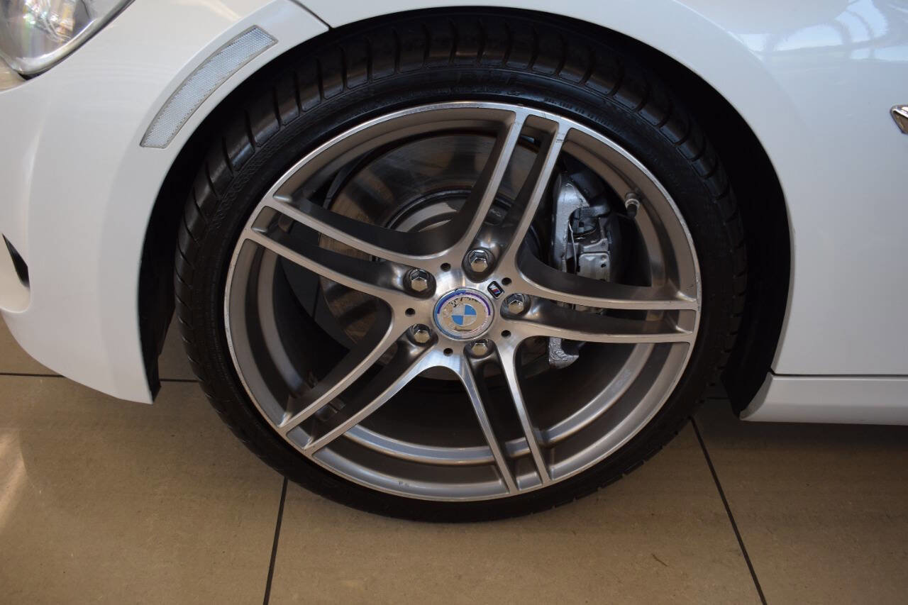 Used 2013 BMW 335is Convertible image 9