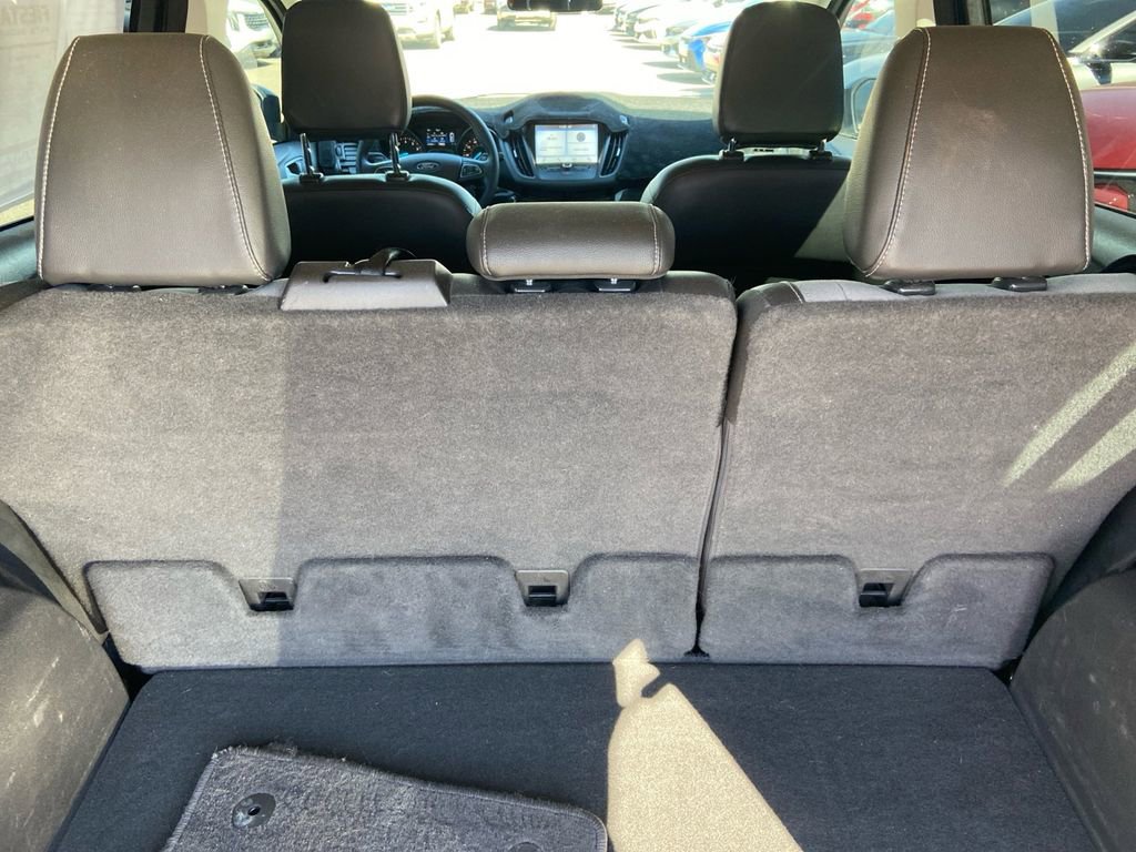 Used 2019 Ford Escape SE image 22