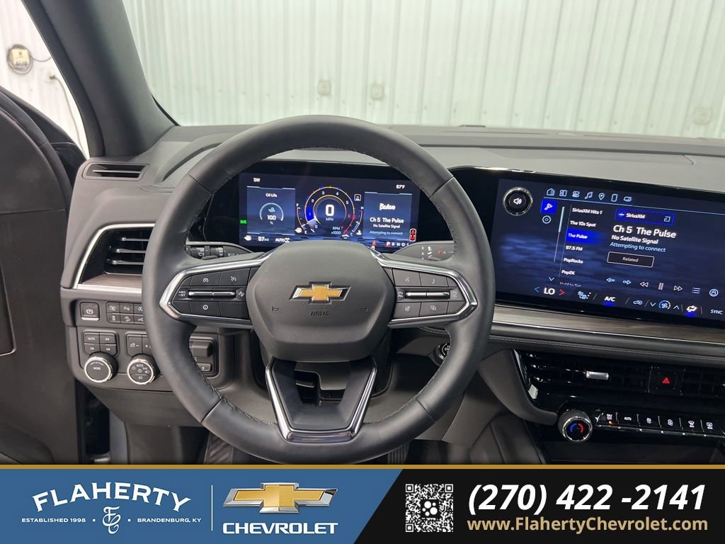 Used 2025 Chevrolet Suburban LT w/ Comfort Package AWD/4WD image 27