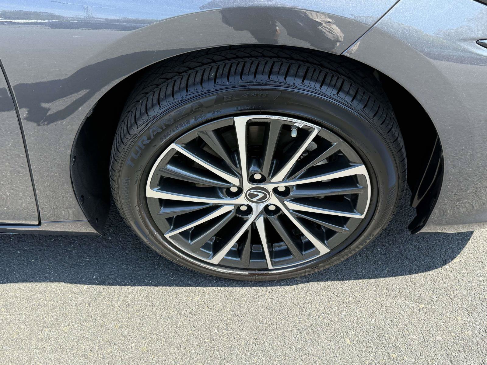 Used 2025 Lexus ES 350 w/ Premium Package FWD image 7