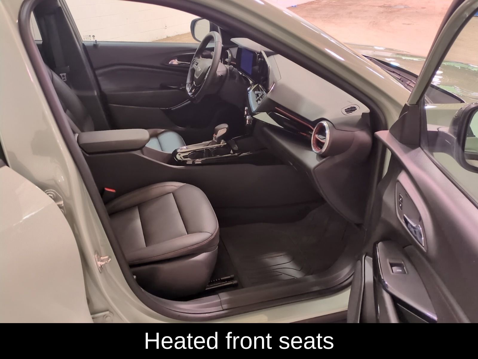 Used 2024 Chevrolet Trax RS w/ Driver Confidence Package image 10