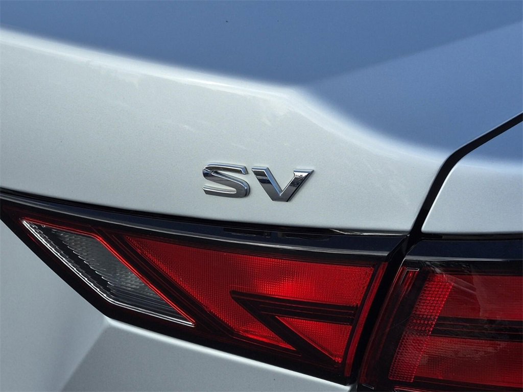 Used 2022 Nissan Sentra SV image 9