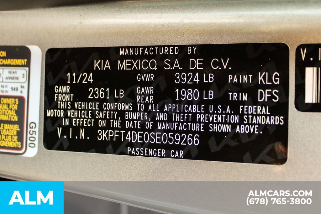 Used 2025 Kia K4 LXS image 40