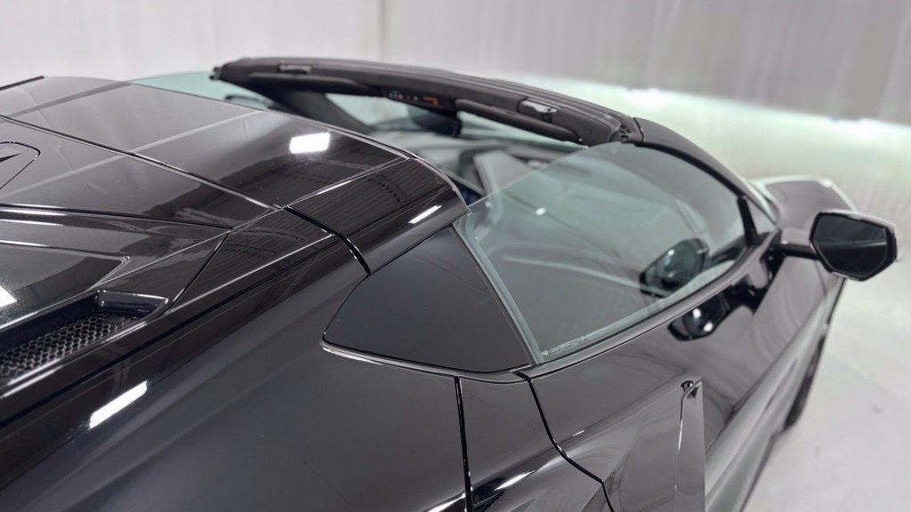 Used 2022 Chevrolet Corvette Stingray Premium Cpe w/ Z51 Performance Package RWD image 13