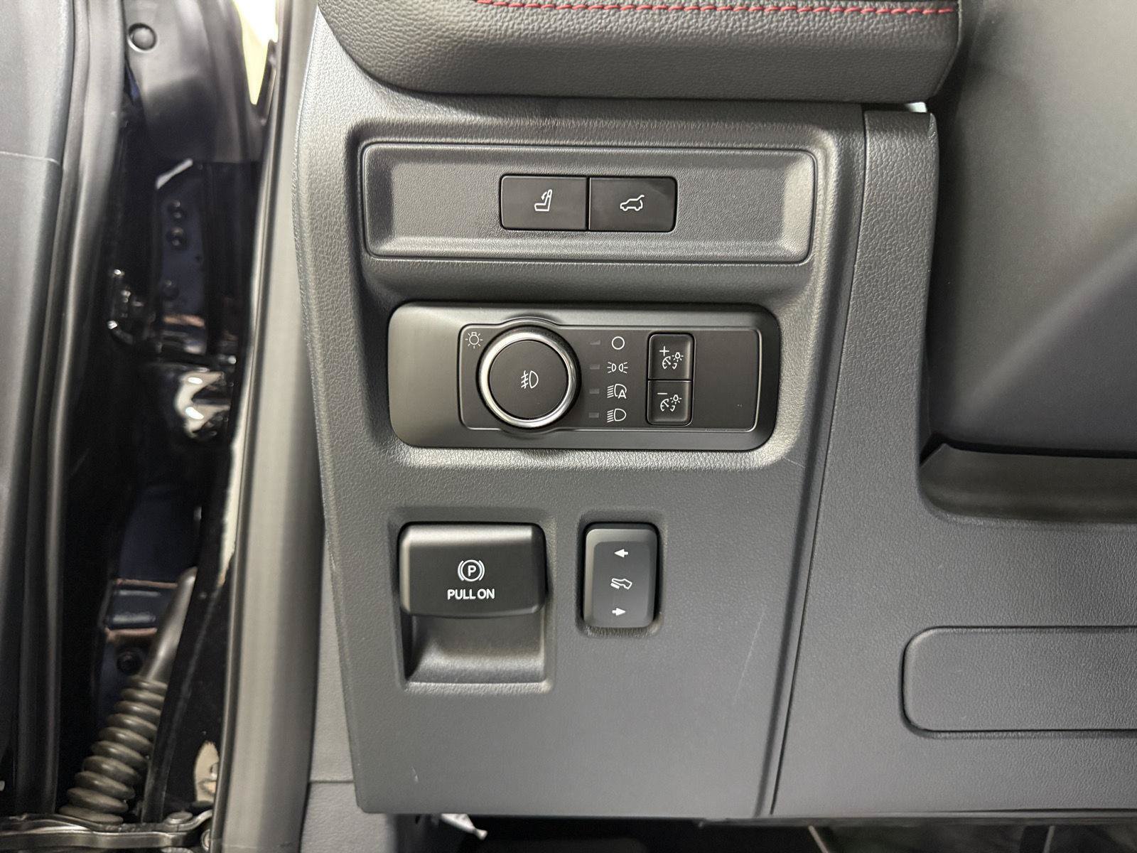 Used 2024 Ford Expedition Max Limited AWD/4WD image 12