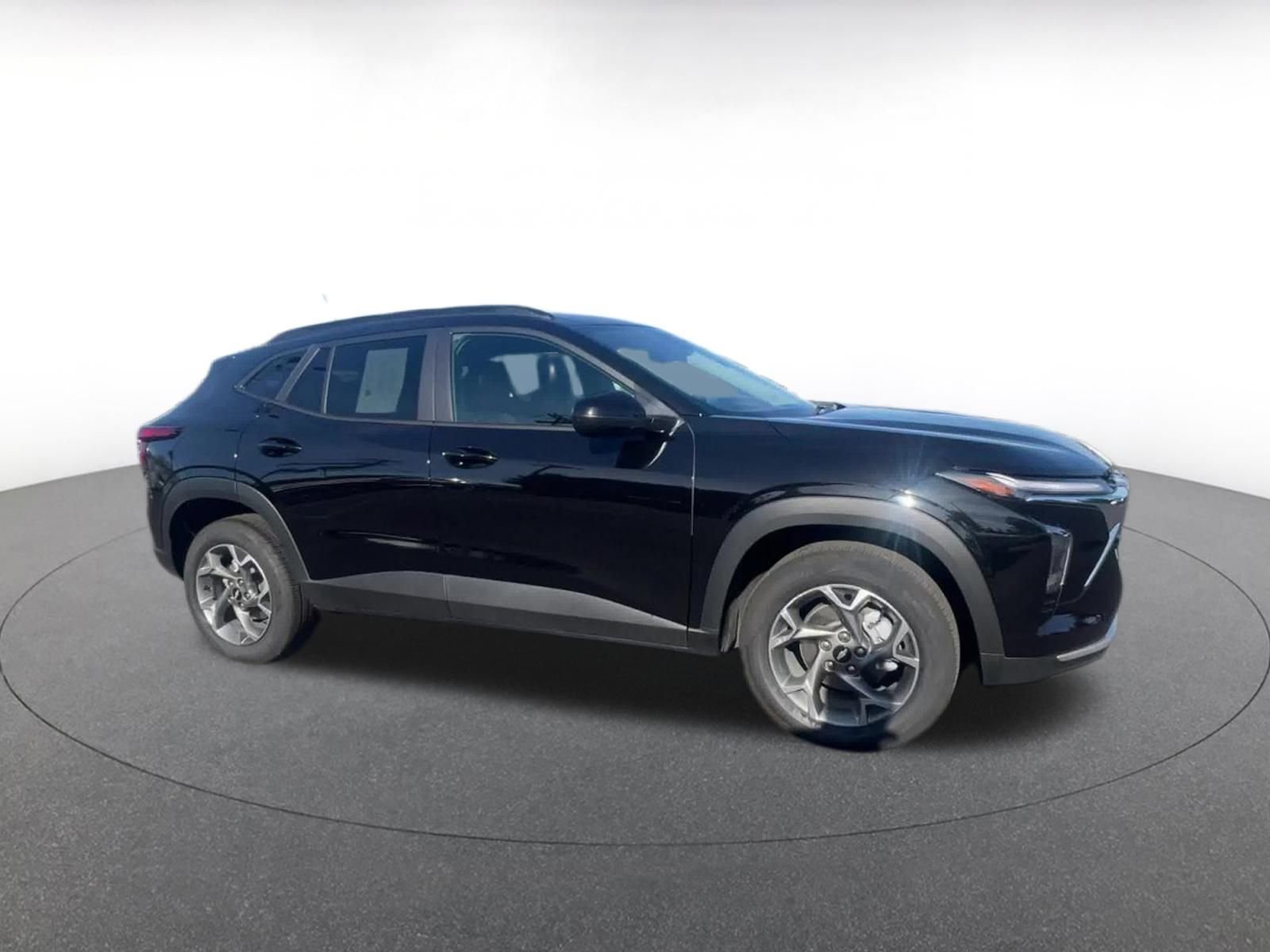 Used 2025 Chevrolet Trax LT video 2