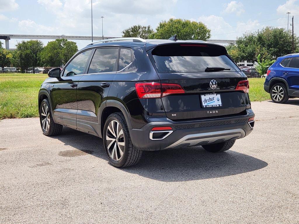 Used 2024 Volkswagen Taos SE FWD image 4