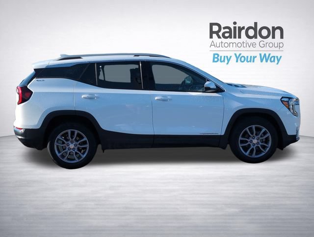 Used 2024 GMC Terrain SLT AWD/4WD image 8