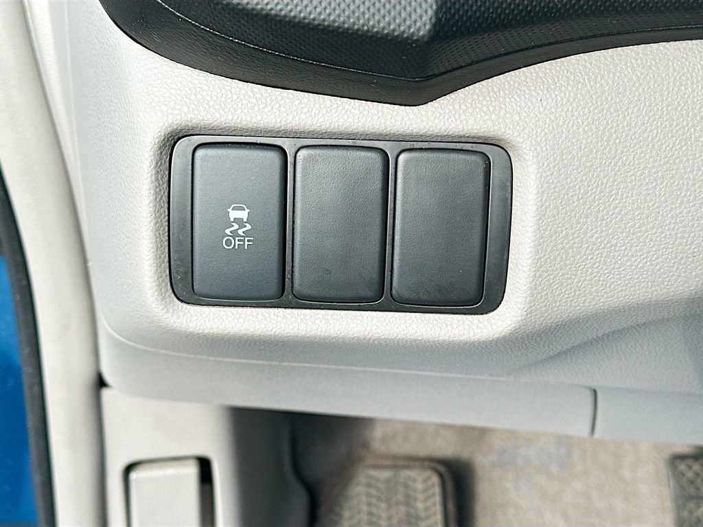 Used 2013 Honda Insight LX image 10