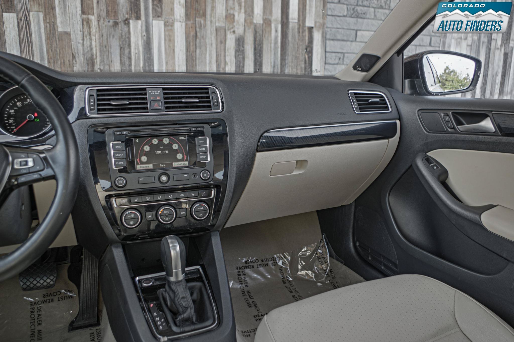 Used 2015 Volkswagen Jetta TDI SEL FWD image 17
