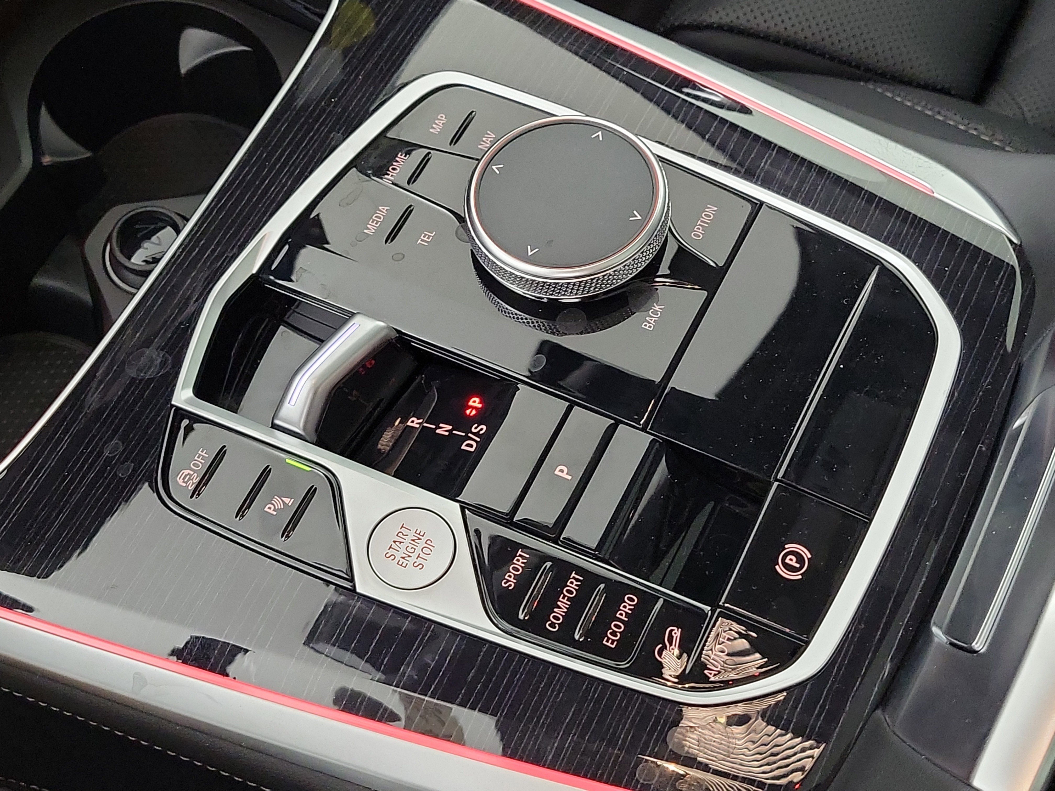 New 2026 BMW X5 xDrive40i w/ M Sport Package image 21