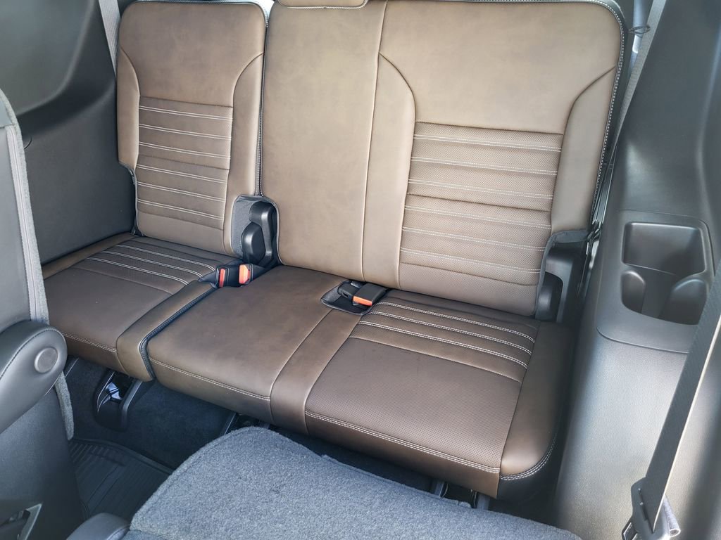 New 2026 GMC Acadia Denali Ultimate w/ LPO, Floor Liner Package image 12