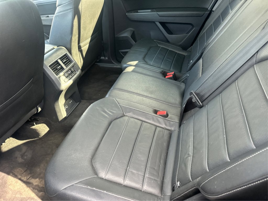 Used 2018 Volkswagen Atlas SEL Premium AWD/4WD image 12