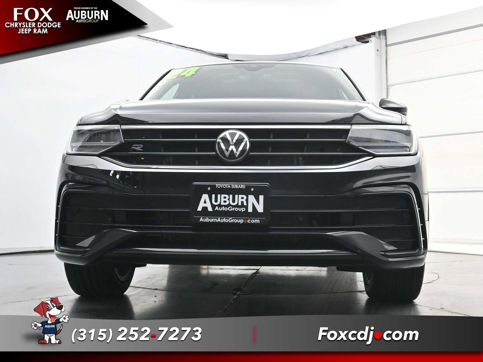 Used 2024 Volkswagen Tiguan SE R-Line AWD/4WD image 20