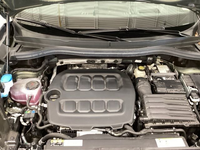 Used 2025 Volkswagen Tiguan SE R-Line AWD/4WD image 17