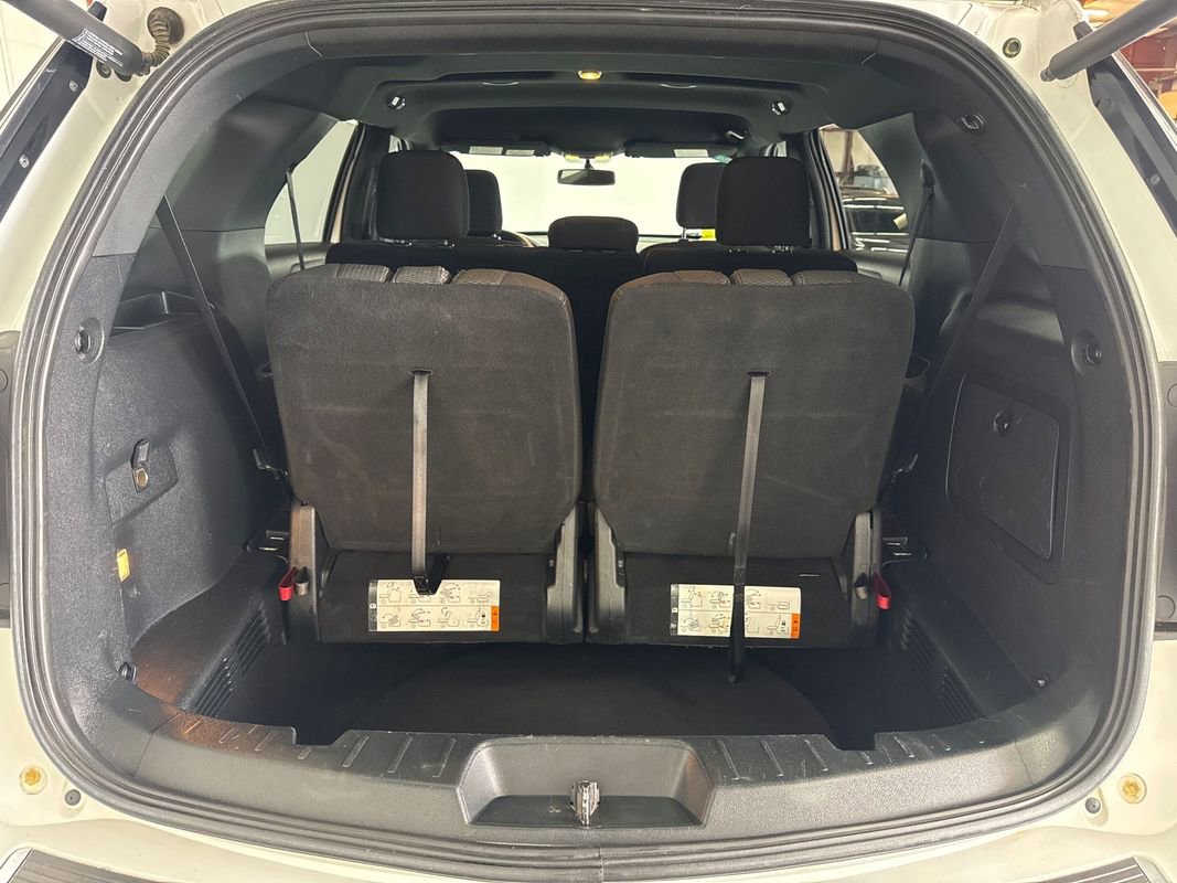 Used 2018 Ford Explorer XLT w/ Equipment Group 201A image 19