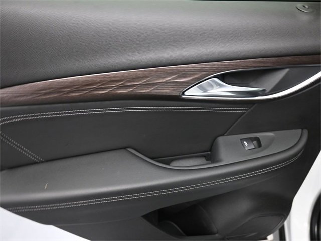 Used 2022 Buick Envision Avenir w/ Technology Package II image 19