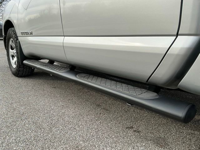 Used 2019 Nissan Titan S w/ S Utility Package image 17