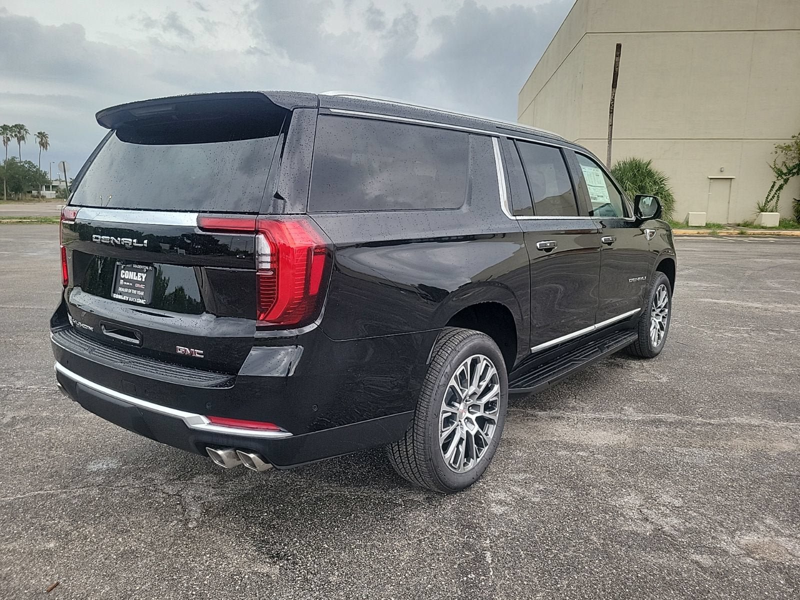 New 2026 GMC Yukon XL Denali RWD image 5