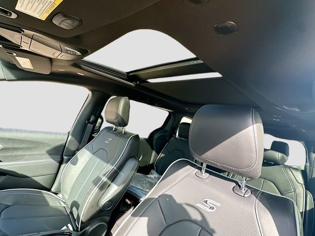New 2026 Chrysler Pacifica Limited w/ S Appearance Package image 24