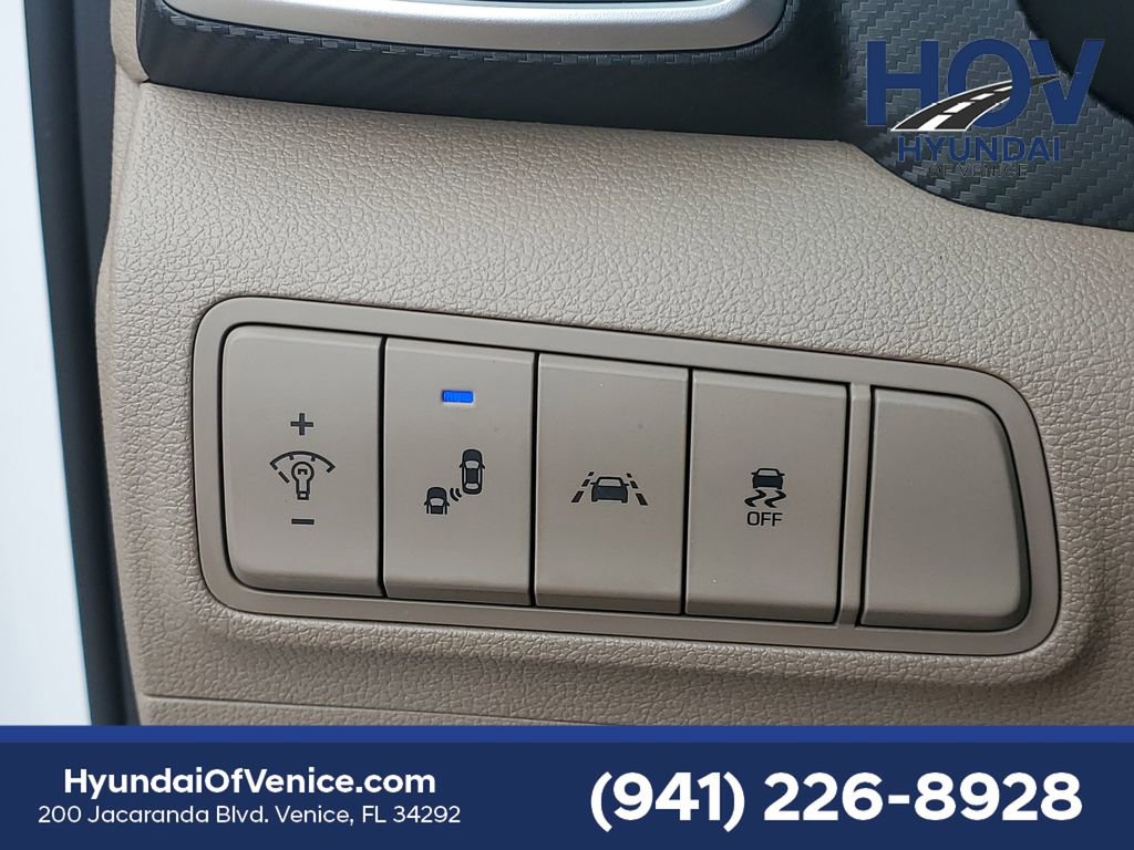 Certified 2021 Hyundai Tucson Value w/ Cargo Package FWD image 25