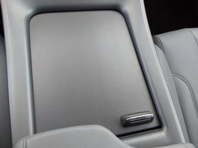 Used 2025 Hyundai Palisade SEL AWD/4WD image 38