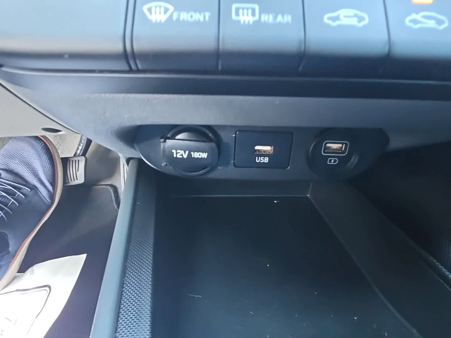 Used 2022 Hyundai Elantra SEL FWD image 41