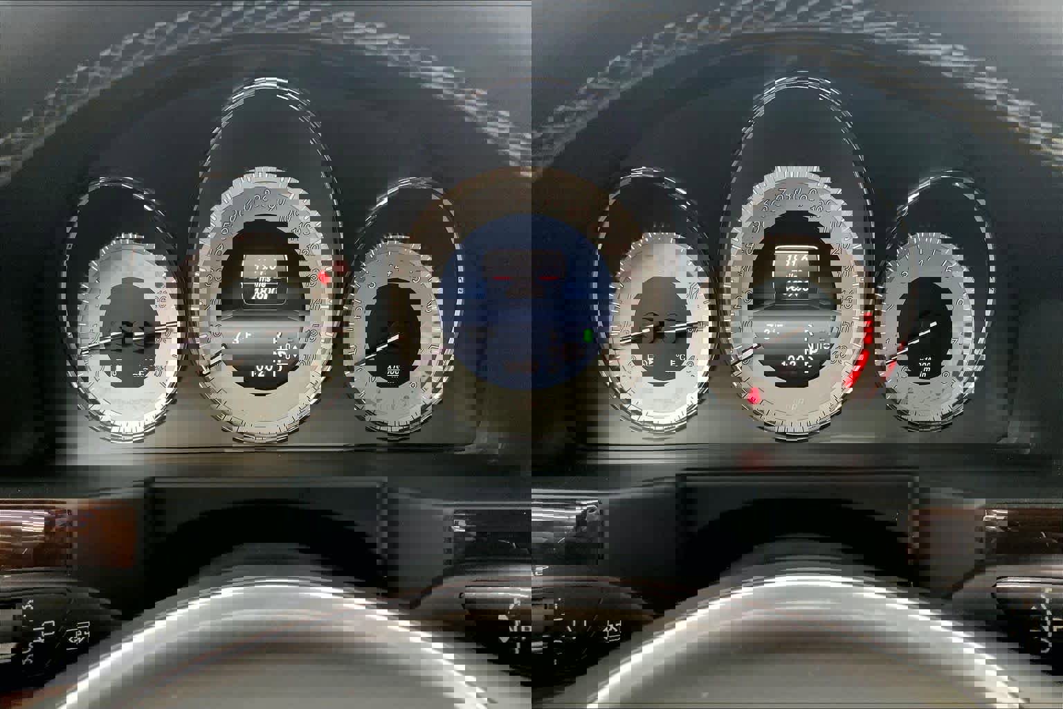 Used 2015 Mercedes-Benz GLK 350 2WD image 22