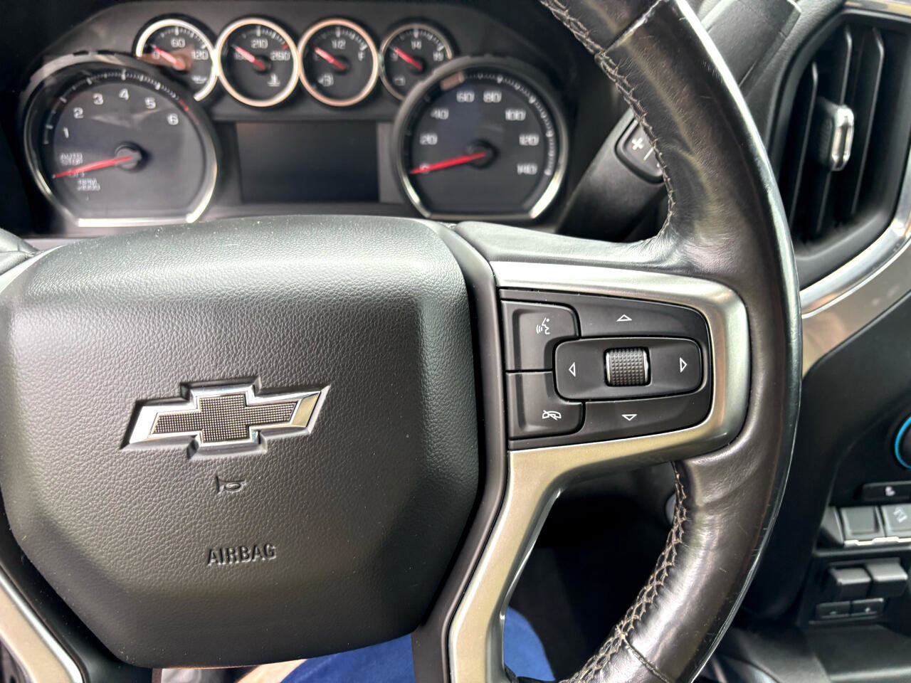 Used 2019 Chevrolet Silverado 1500 LT Trail Boss image 28