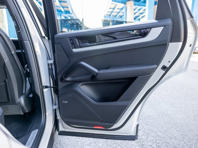 New 2026 Porsche Cayenne S image 46